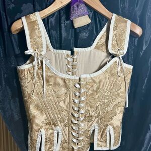 🐥🌻Front / Back Lace Up Stay